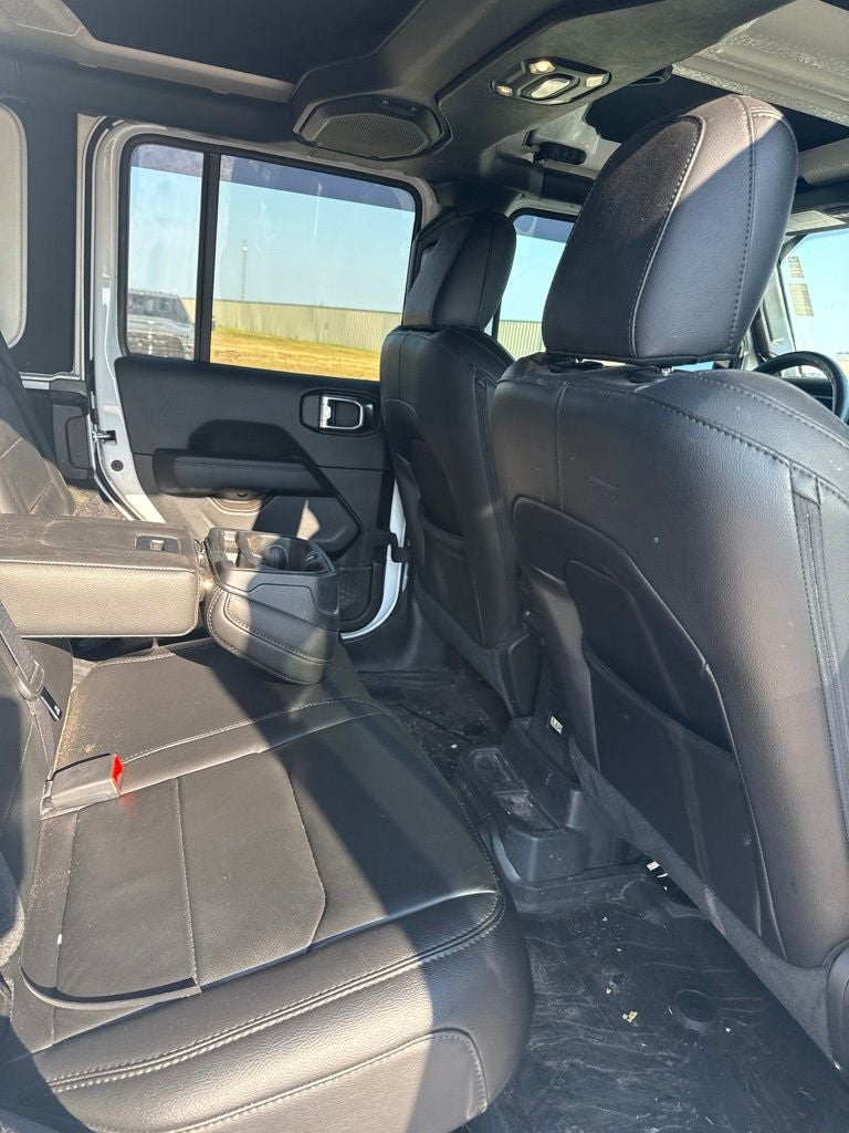 2021 Jeep Wrangler Unlimited Unlimited Sahara Altitude