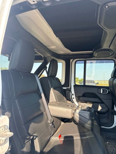 2021 Jeep Wrangler Unlimited Unlimited Sahara Altitude