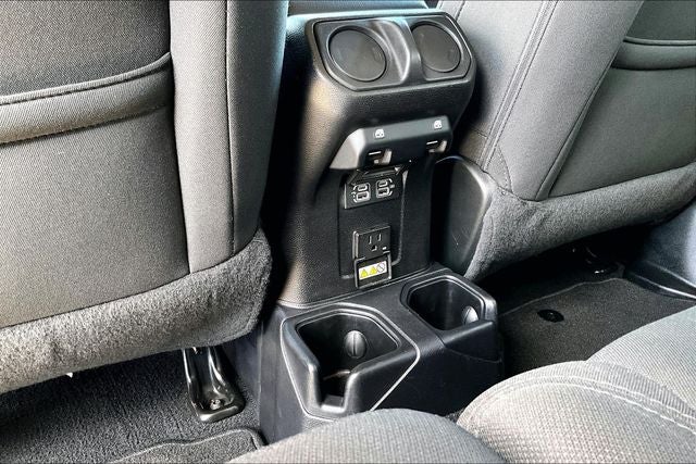 2020 Jeep Wrangler Unlimited Sahara 4x4