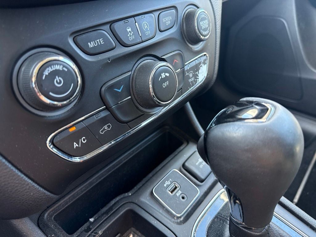 2021 Jeep Cherokee Altitude FWD