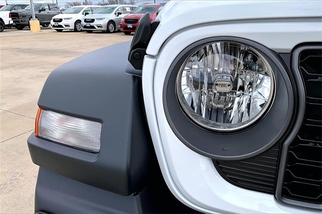 2025 Jeep Wrangler 4-Door Sport 4x4