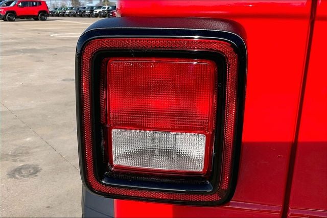 2026 Jeep Wrangler 4-Door Sport RHD 4x4