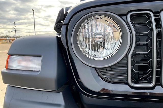 2026 Jeep Wrangler 4-Door Sport RHD 4x4