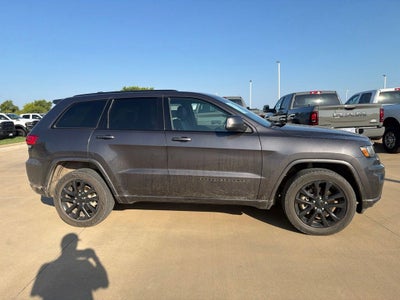 2021 Jeep Grand Cherokee Laredo X 4x4
