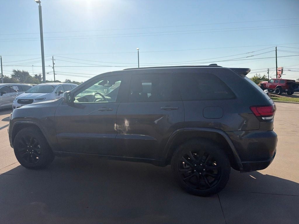 2021 Jeep Grand Cherokee Laredo X 4x4