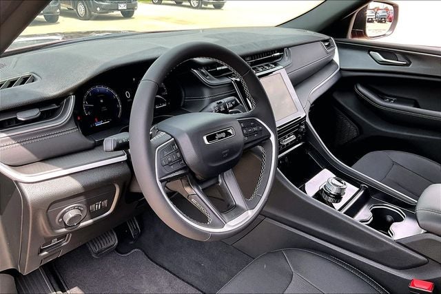 2026 Jeep Grand Cherokee GRAND CHEROKEE LAREDO 4X2