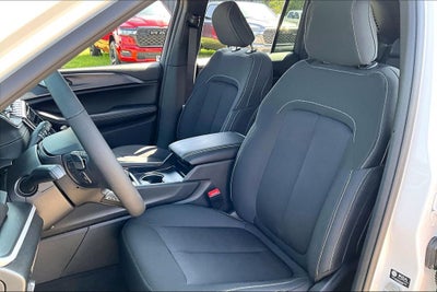 2026 Jeep Grand Cherokee GRAND CHEROKEE LAREDO X 4X2