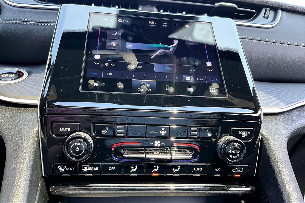 2026 Jeep Grand Cherokee GRAND CHEROKEE LAREDO X 4X2