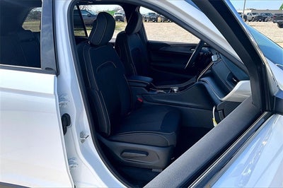 2026 Jeep Grand Cherokee GRAND CHEROKEE LAREDO 4X2