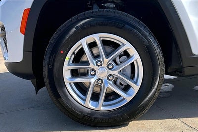 2026 Jeep Grand Cherokee GRAND CHEROKEE LAREDO 4X2