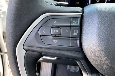 2026 Jeep Grand Cherokee GRAND CHEROKEE LAREDO 4X2