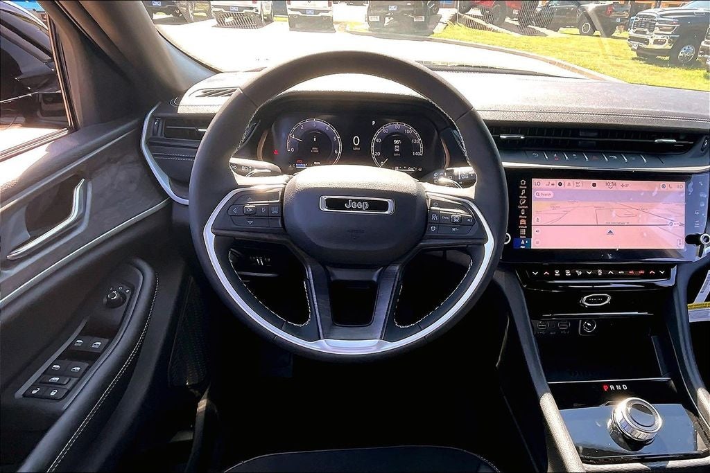 2026 Jeep Grand Cherokee GRAND CHEROKEE LAREDO ALTITUDE 4X2