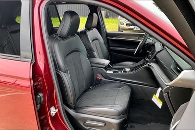 2026 Jeep Grand Cherokee GRAND CHEROKEE LAREDO ALTITUDE 4X2