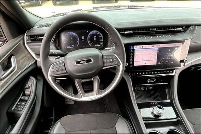 2026 Jeep Grand Cherokee GRAND CHEROKEE LAREDO ALTITUDE 4X2