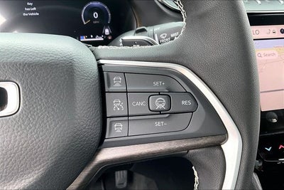 2026 Jeep Grand Cherokee GRAND CHEROKEE LAREDO ALTITUDE 4X2