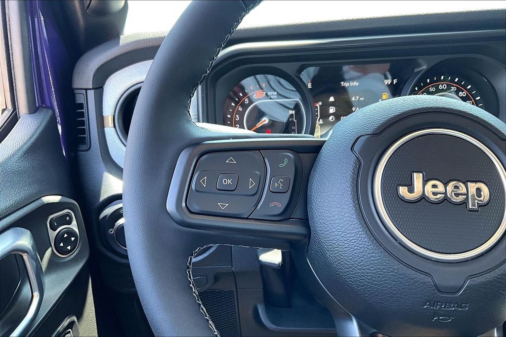 2026 Jeep Grand Cherokee GRAND CHEROKEE LAREDO ALTITUDE 4X2