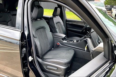 2026 Jeep Grand Cherokee GRAND CHEROKEE LAREDO ALTITUDE 4X2