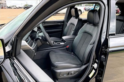 2026 Jeep Grand Cherokee GRAND CHEROKEE LAREDO ALTITUDE 4X2