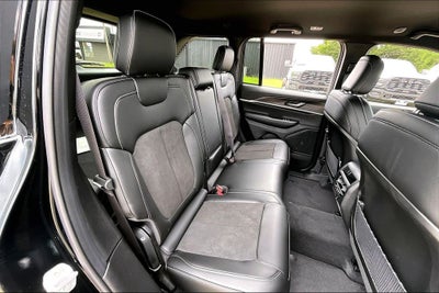 2026 Jeep Grand Cherokee GRAND CHEROKEE LAREDO ALTITUDE 4X2