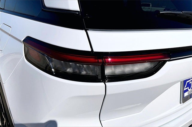 2026 Jeep Grand Cherokee GRAND CHEROKEE LAREDO ALTITUDE 4X2