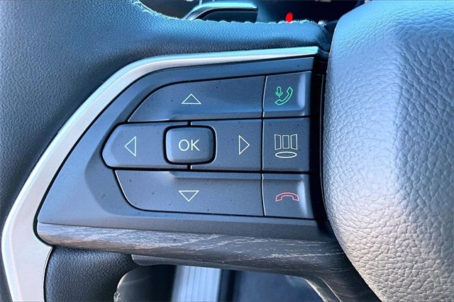 2026 Jeep Grand Cherokee GRAND CHEROKEE LAREDO ALTITUDE 4X2