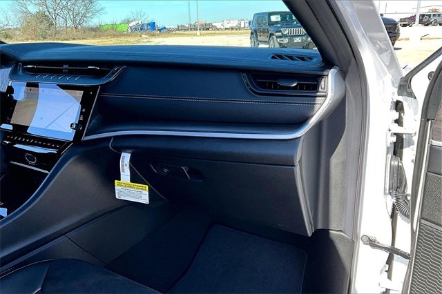 2026 Jeep Grand Cherokee GRAND CHEROKEE LAREDO ALTITUDE 4X2