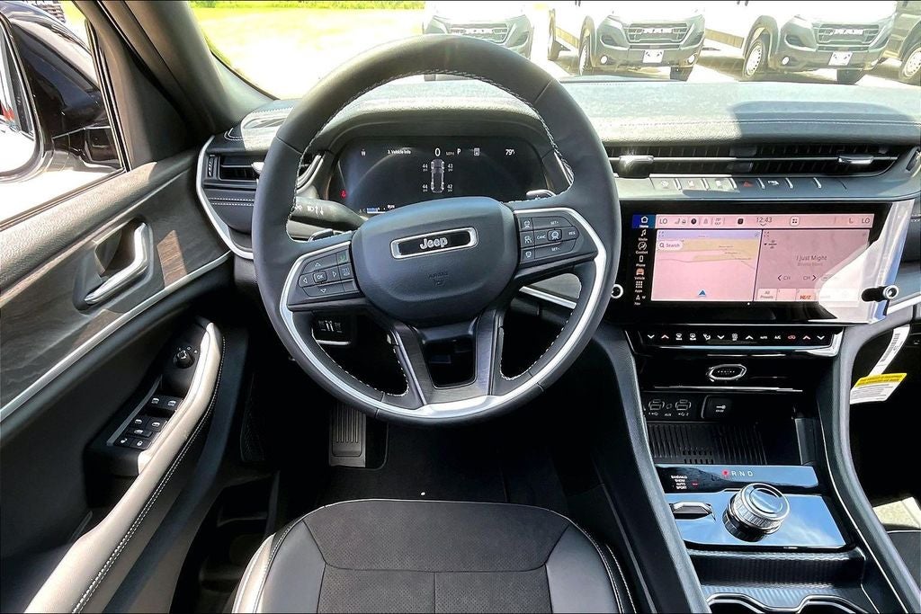 2026 Jeep Grand Cherokee GRAND CHEROKEE LAREDO ALTITUDE 4X4