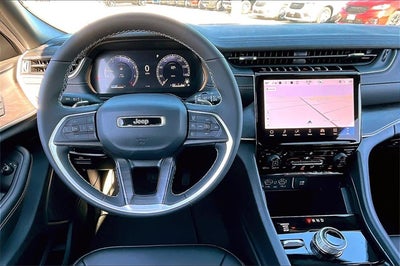 2025 Jeep Grand Cherokee GRAND CHEROKEE LIMITED 4X4