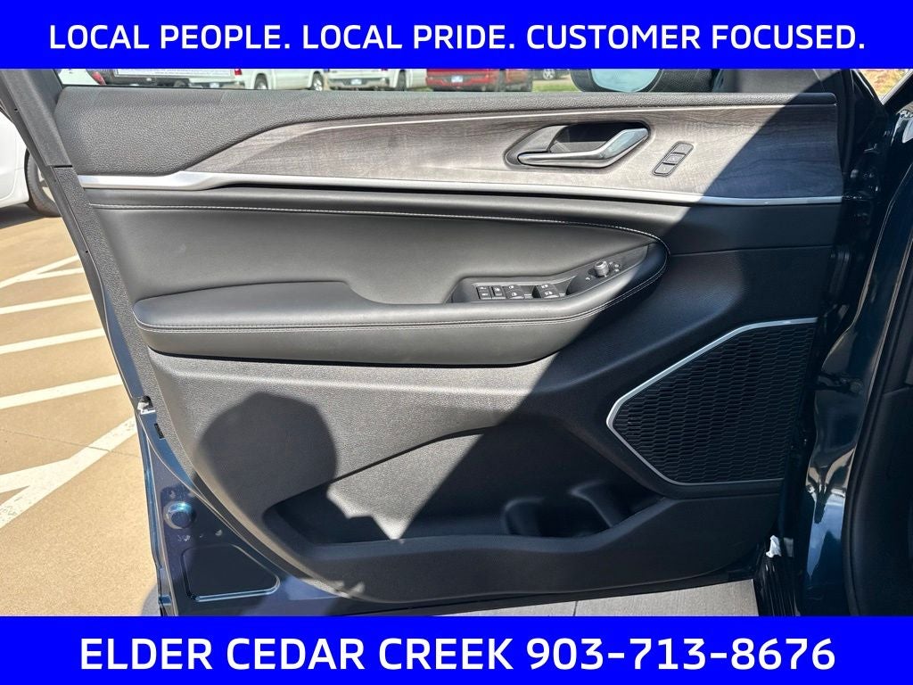 2027 Jeep Grand Cherokee Limited Reserve
