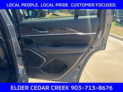 2027 Jeep Grand Cherokee Limited Reserve