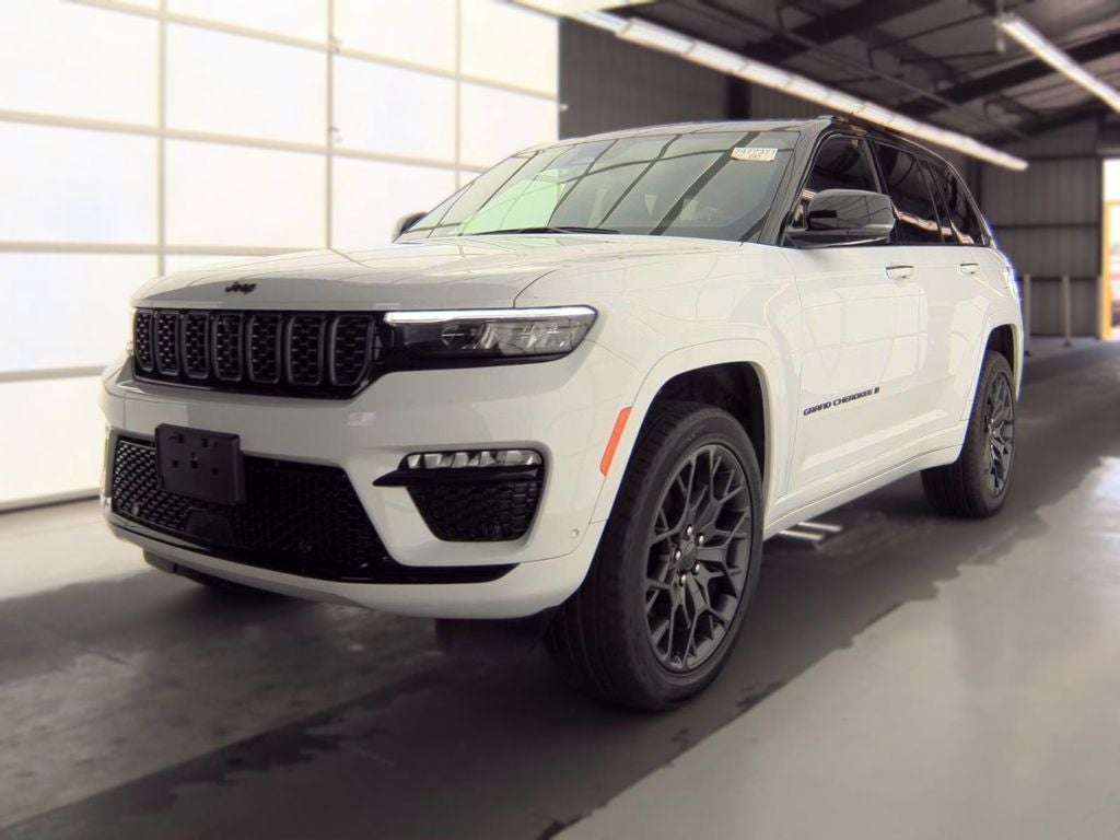 2025 Jeep Grand Cherokee Summit