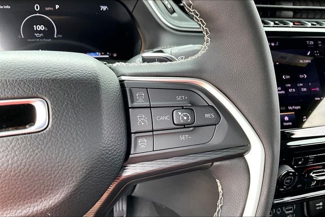 2025 Jeep Grand Cherokee L Laredo X 4x2