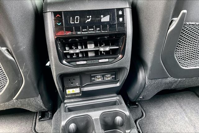 2025 Jeep Grand Cherokee L Laredo X 4x2