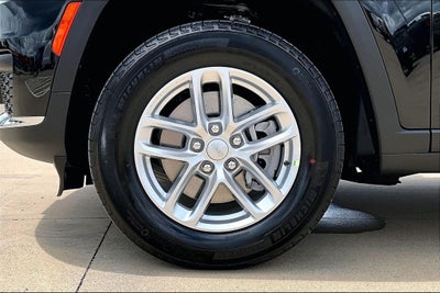 2026 Jeep Grand Cherokee L GRAND CHEROKEE L LAREDO X 4X2