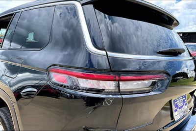 2026 Jeep Grand Cherokee L GRAND CHEROKEE L LAREDO X 4X2