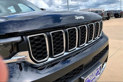2026 Jeep Grand Cherokee L GRAND CHEROKEE L LAREDO X 4X2