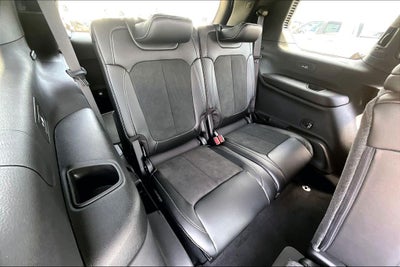 2026 Jeep Grand Cherokee L GRAND CHEROKEE L LAREDO ALTITUDE 4X2