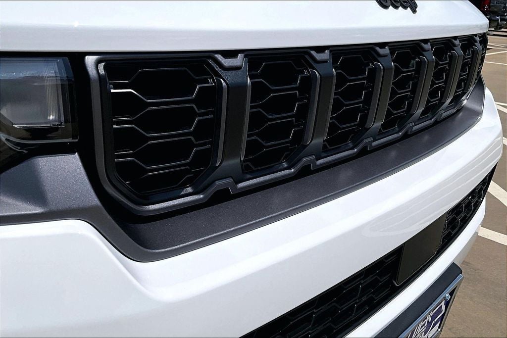 2026 Jeep Grand Cherokee L GRAND CHEROKEE L LAREDO ALTITUDE 4X2
