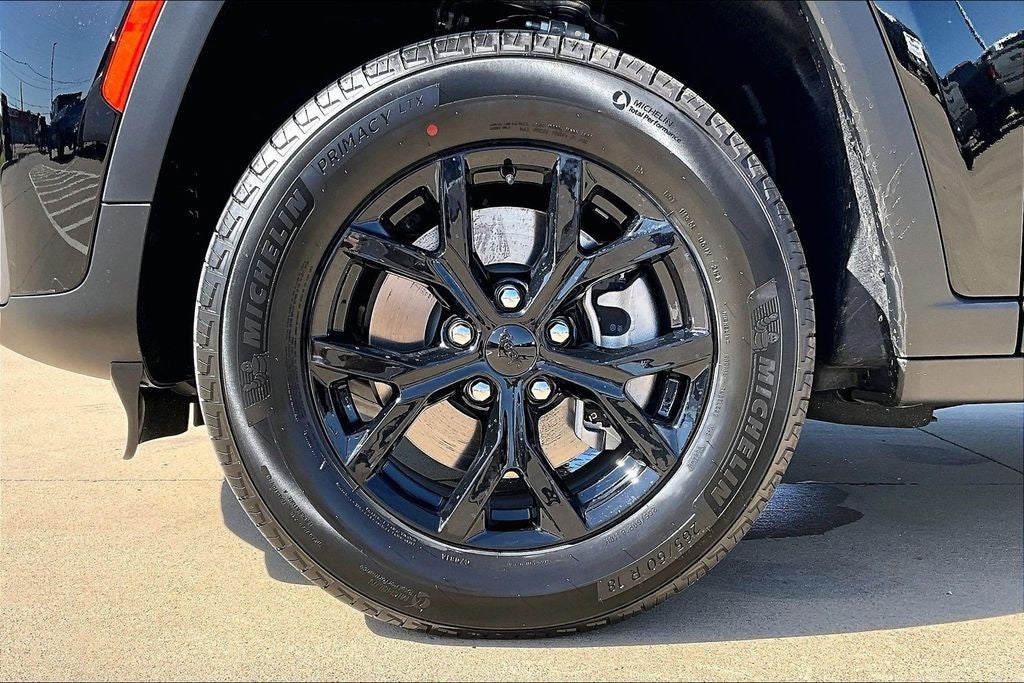 2026 Jeep Grand Cherokee L GRAND CHEROKEE L LAREDO ALTITUDE 4X2