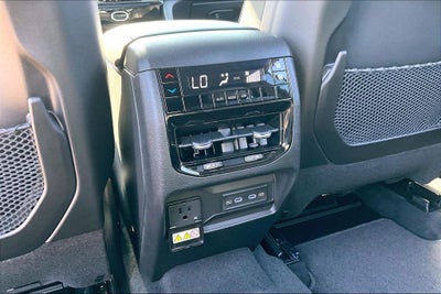 2026 Jeep Grand Cherokee L GRAND CHEROKEE L LAREDO ALTITUDE 4X2