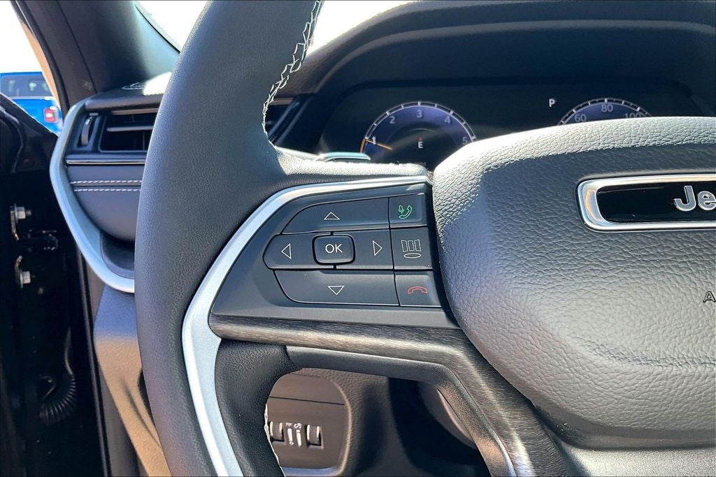 2026 Jeep Grand Cherokee L GRAND CHEROKEE L LAREDO ALTITUDE 4X2