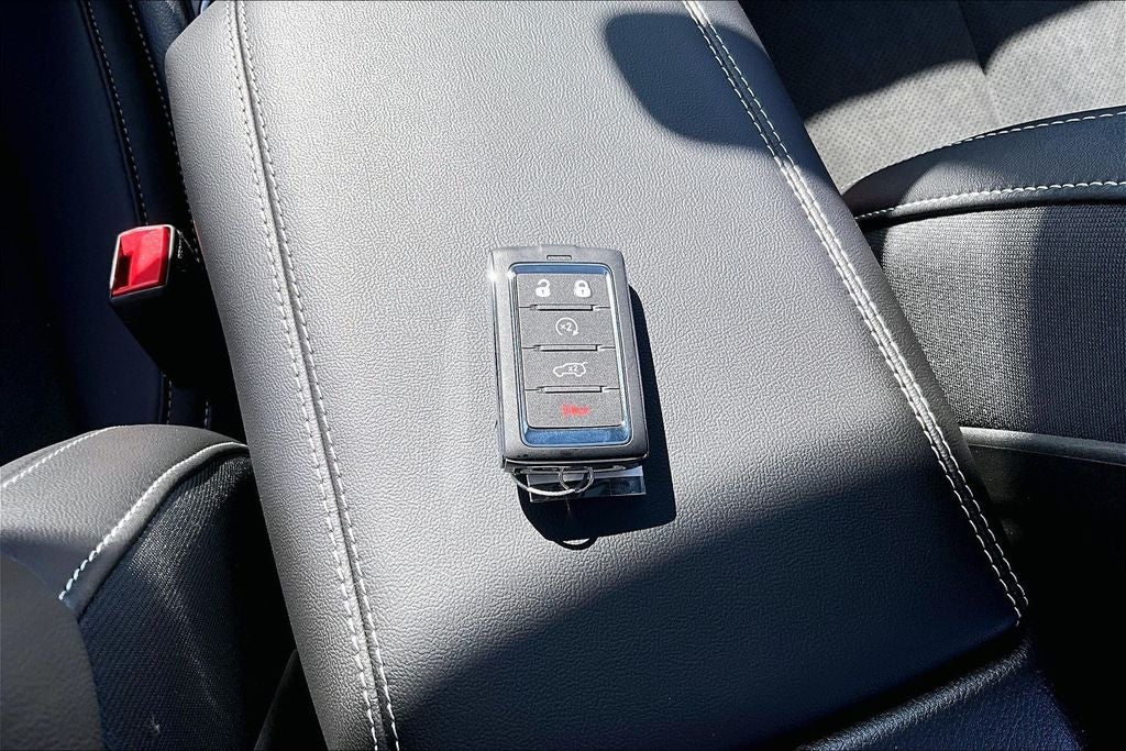 2026 Jeep Grand Cherokee L GRAND CHEROKEE L LAREDO ALTITUDE 4X2