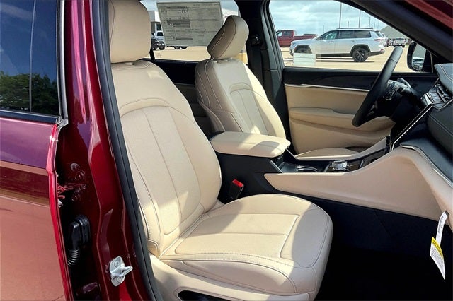 2025 Jeep Grand Cherokee L GRAND CHEROKEE L LIMITED 4X2