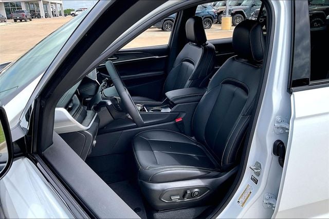 2026 Jeep Grand Cherokee L GRAND CHEROKEE L LIMITED 4X2