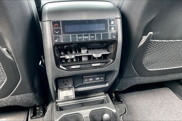 2026 Jeep Grand Cherokee L GRAND CHEROKEE L LIMITED 4X2