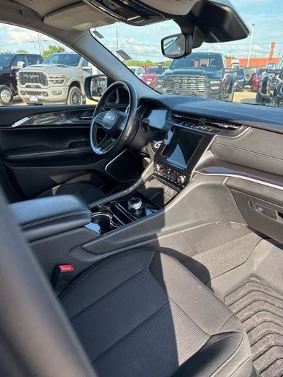 2022 Jeep Grand Cherokee L Laredo