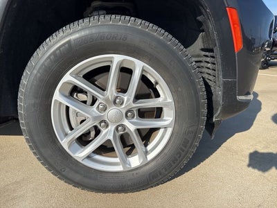 2022 Jeep Grand Cherokee L Laredo