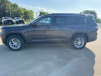 2022 Jeep Grand Cherokee L Laredo
