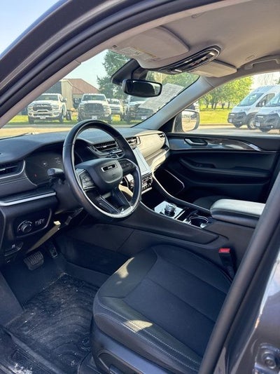 2022 Jeep Grand Cherokee L Laredo