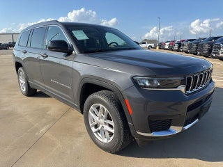 2022 Jeep Grand Cherokee L Laredo 4x4